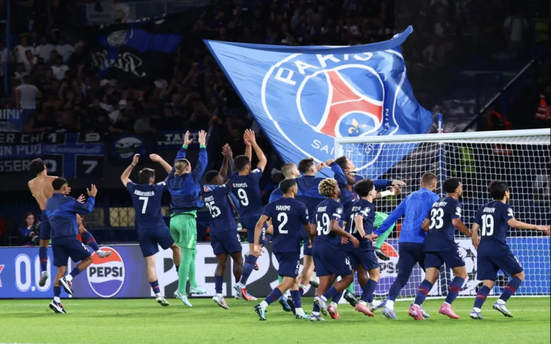 cau lac bo bong da paris saint germain hanh trinh thay doi va khang dinh